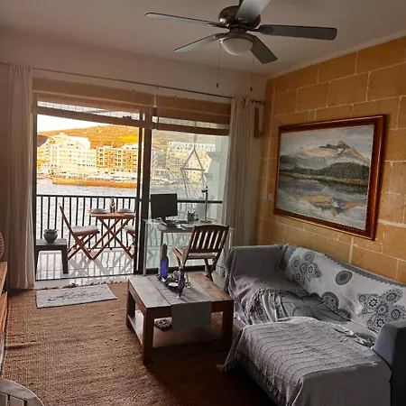 Wake Up To The Gorgeous Sunrise Apartment *