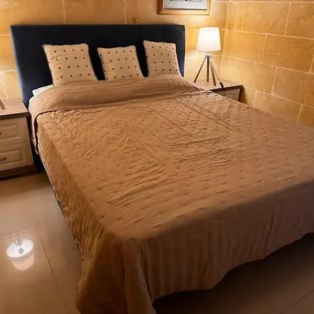 Wake Up To The Gorgeous Sunrise Apartment *