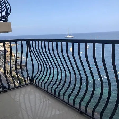 Wake Up To The Gorgeous Sunrise *